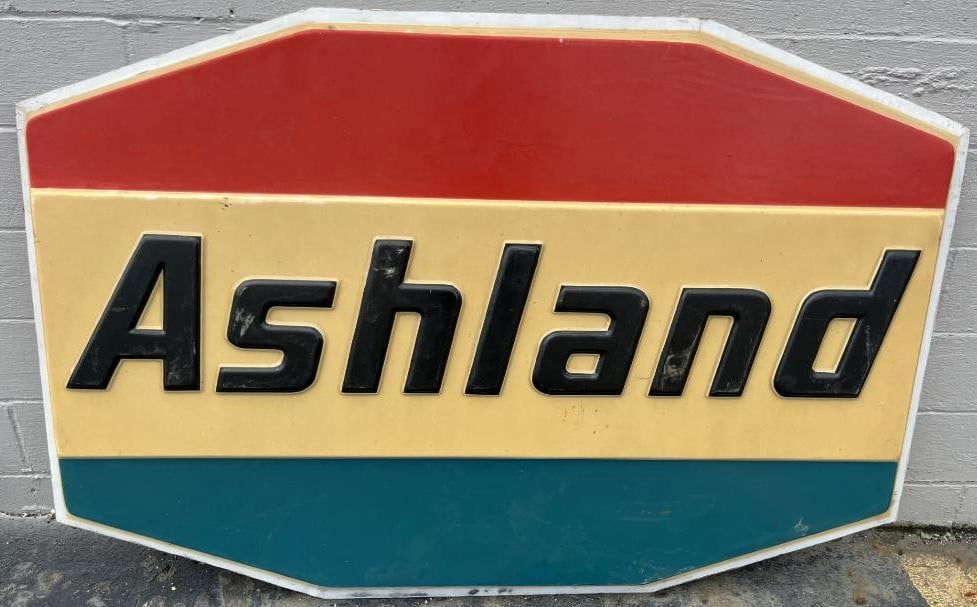 Large Ashland Oil Embossed Plastic Service Station Sign (1 of 4)