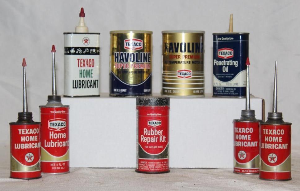 Group of 9 Texaco Havoline Oiler Oil Cans and Radios (1 of 2)