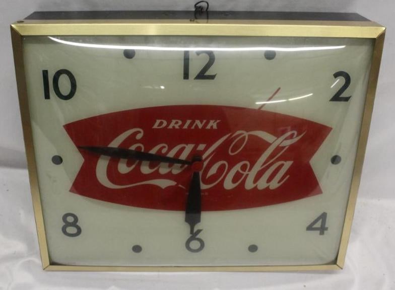 Drink Coca-Cola  Soda Advertising Light-Up Clock (1 of 4)