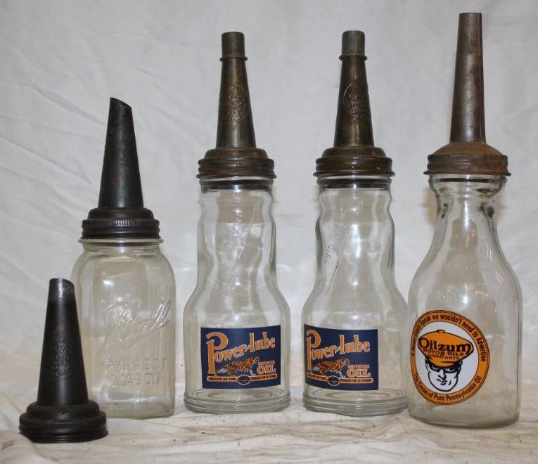 Group of 4 One Quart Oil Bottles, Powerlube & Oilzum (1 of 2)