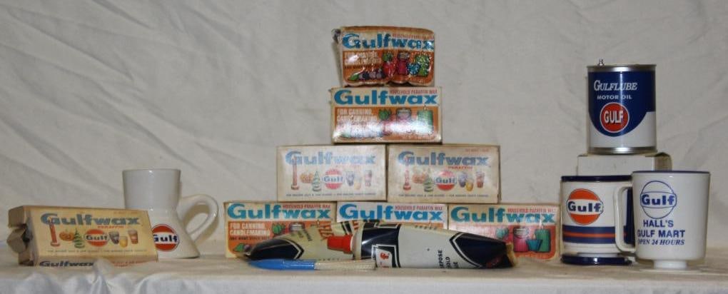 Group of 19 Gulf Oil Company Products and Advertising Items: largest 5" x 3" x 3"