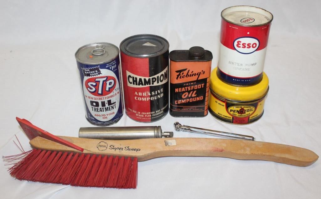 Group of Miscellaneous Advertising Cans Esso, Pennzoil, STP, Champion (1 of 5)
