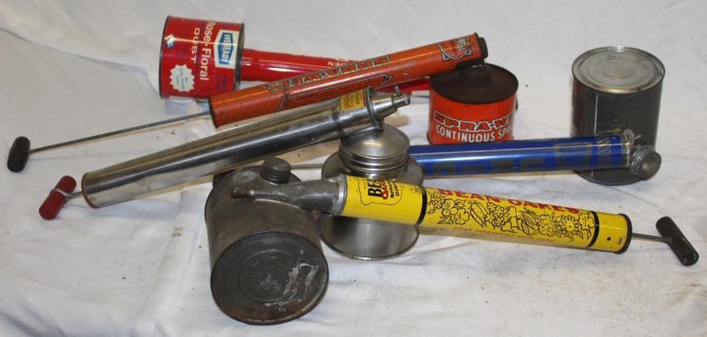 Group of 5 Bug Spray and Garden Sprayer Cans Hudson, Unico, Bean-Oaks, Eveready, Spra-well (1 of 2)