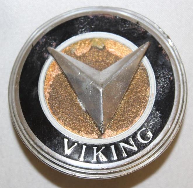 1929 -1930 Oldsmobile Viking Radiator Emblem Badge (1 of 2)