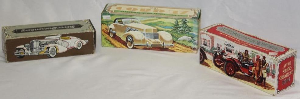 Group of 3 Avon Figural Automobile Cologne Bottles (1 of 2)