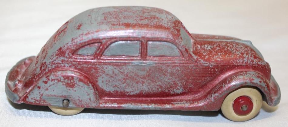 1930's Chrysler Airflow National Products Corp Toy Car (1 of 5)