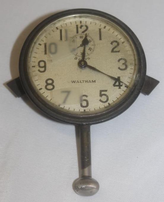 Waltham Automobile 8 Day Dash Clock (1 of 2)