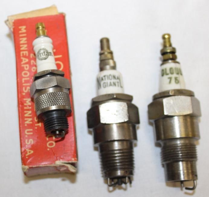 Group of 3 Spark Plugs; National Giant, Cloud 75, Jordan (1 of 5)