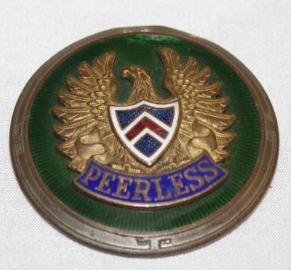 1925-1926 Peerless Radiator Emblem Badge (1 of 2)