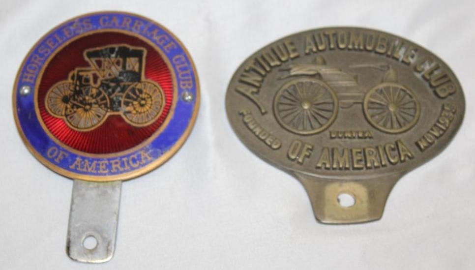 Group of 2 AACA and HCCA Auto Club License Plate Topper Badge (1 of 2)