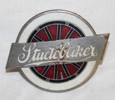 1920-1924 Studebaker Radiator Emblem Badge (1 of 2)