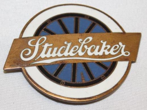 1927-1928 Studebaker Radiator Emblem Badge (1 of 2)