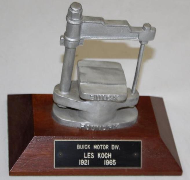 1921- 1965 Buick Motor Division Les Knoch Award Trophy: 8" x 5" x 8"