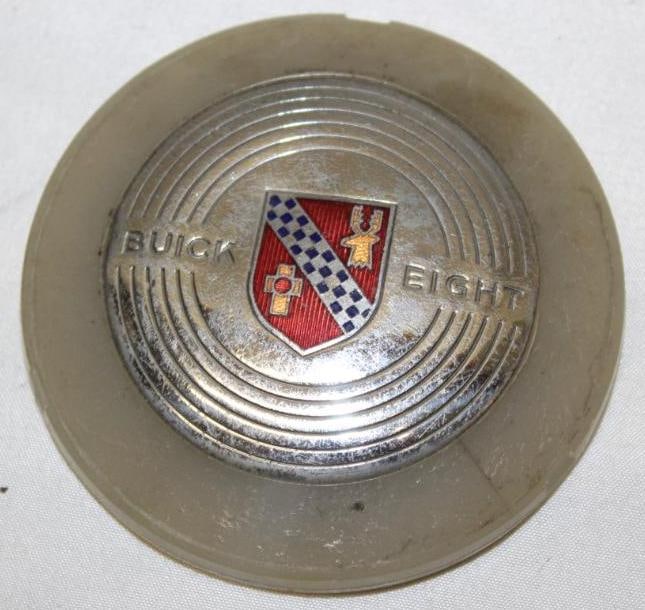 1930's Buick Eight Horn Button Accessory (1 of 2)
