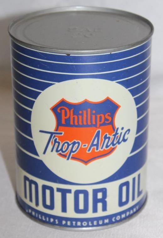 Phillips 66 Trop-Artic 1 Qt Metal Motor Oil Can: drained by 1 hole in the bottom lid, in very good condition with only minor wear
