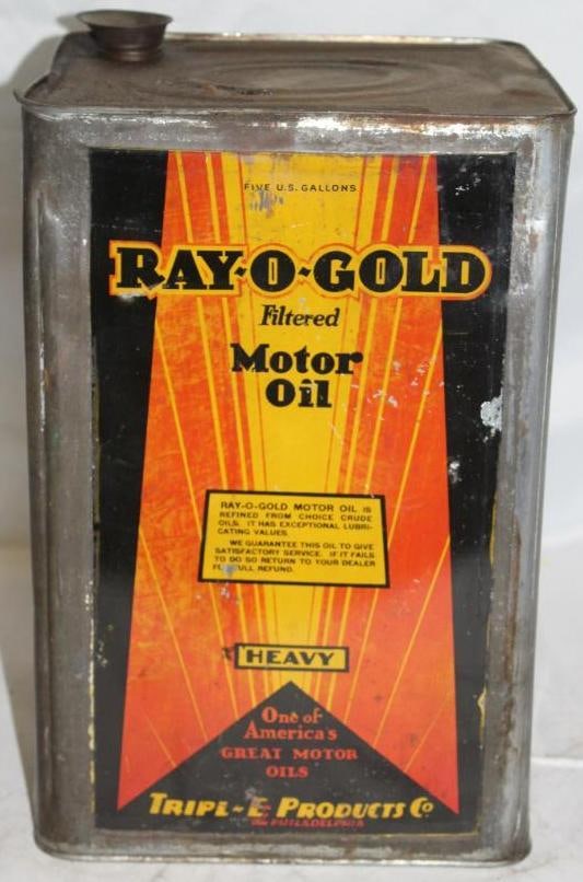 Ray-O-Gold 5 Gallon Motor Oil Can: missing the top handle and lid, has light wear and scratches throughout