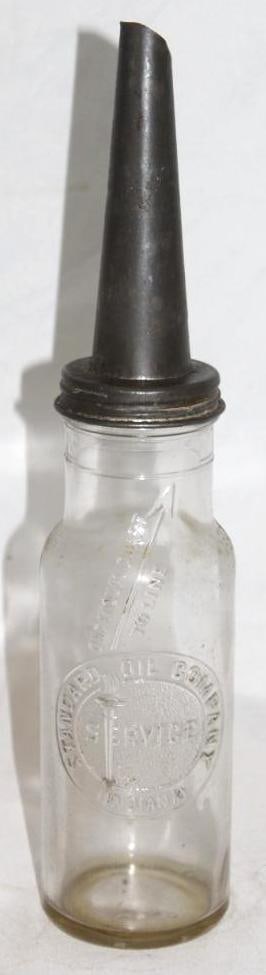 Embossed Standard Oil of Indiana 1 Quart Oil Bottle (1 of 3)