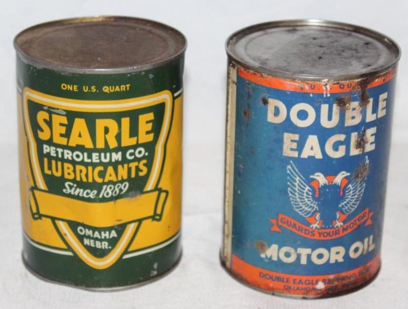Group of 2 Double Eagle and Searle 1 Qt Metal Motor Oil Cans (1 of 2)