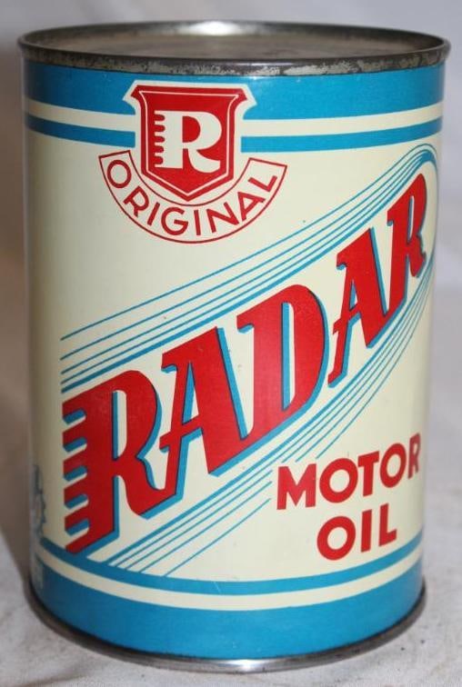 Radar 1 Quart Motor Oil Can (1 of 3)
