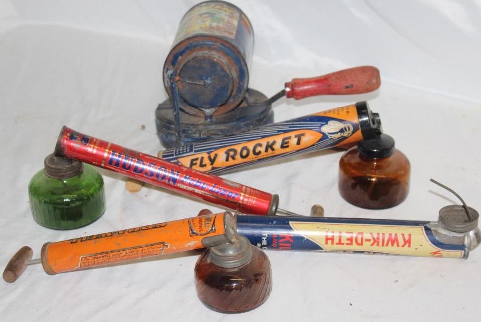Group of 5 Advertising Insect Sprayer Cans; Hudson, Spra-Well, Fly Rocket, Kwik-Deth (1 of 4)