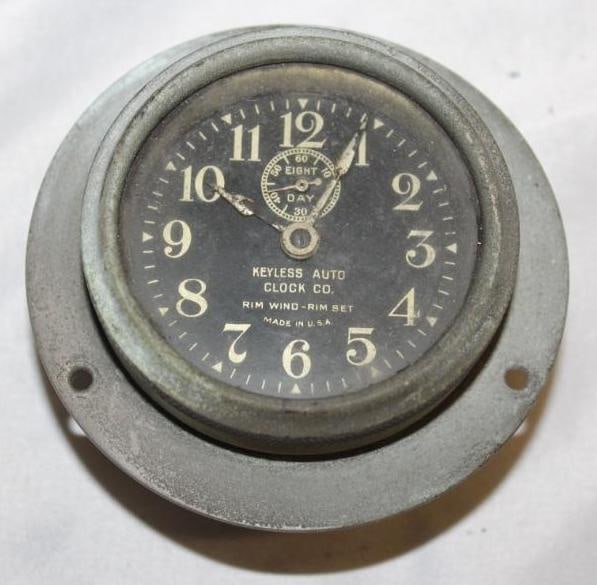 Early Automobile 8 Day Keyless Dash Clock (1 of 2)