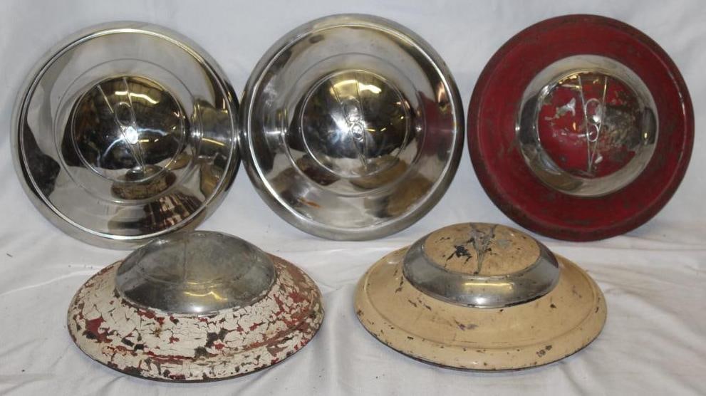 Group of 5 1936-1938 Ford V8 Flathead Hubcaps (1 of 7)