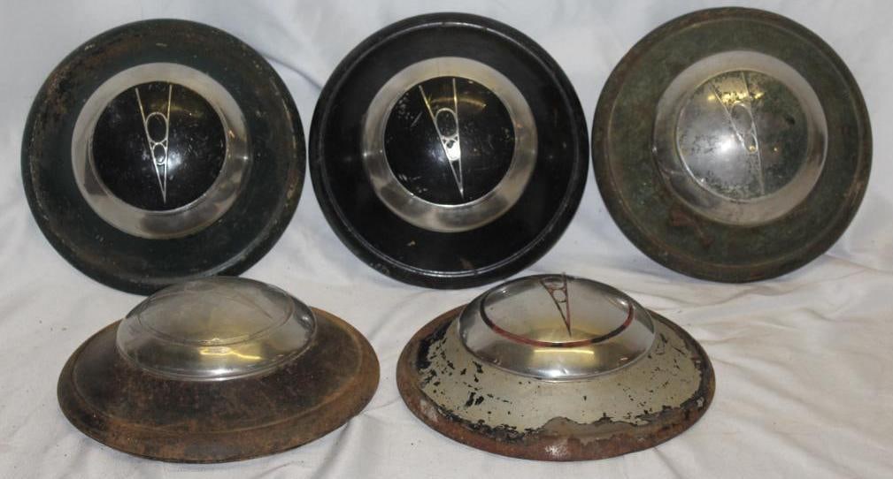 Group of 5 1936-1938 Ford V8 Flathead Hubcaps (1 of 7)