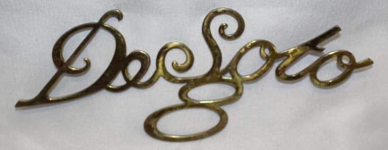 1930-1931 Plymouth DeSoto 8 Radiator Emblem Script (1 of 2)