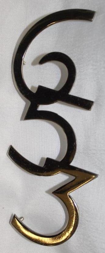 1935 Auburn 653 Radiator Emblem Script (1 of 2)