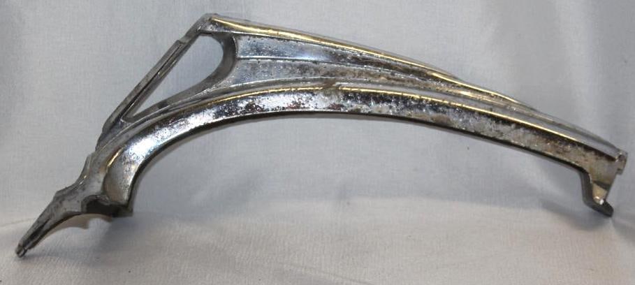 1936 Ford V8 Hood Ornament (1 of 4)