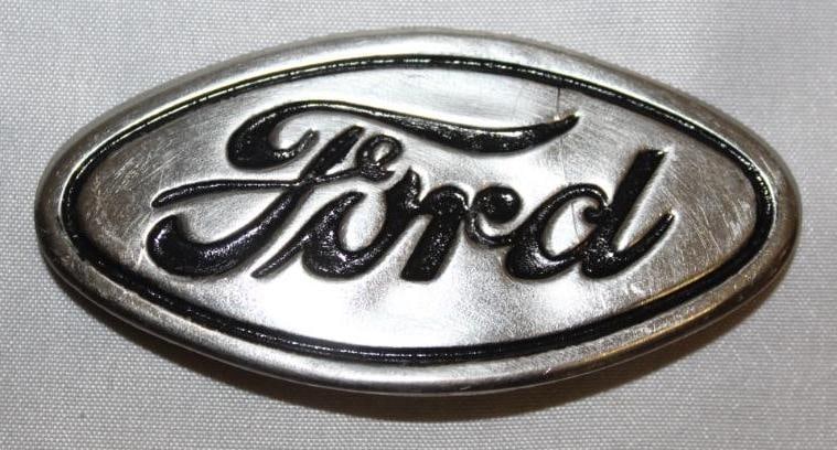 1931-1932 Ford Radiator Emblem Badge (1 of 2)