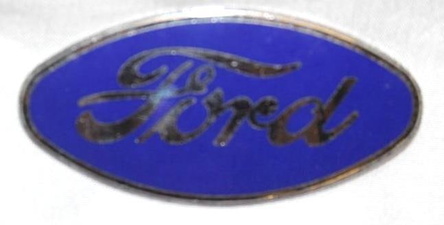 1929-1930 Ford Radiator Emblem Badge (1 of 2)