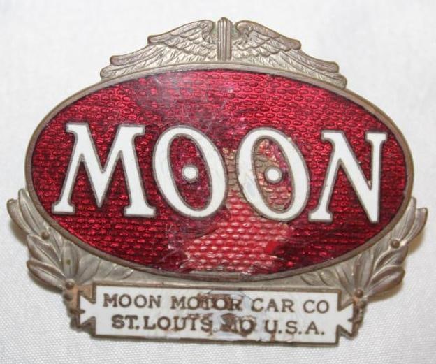1921-1924 Moon Radiator Emblem Badge (1 of 2)