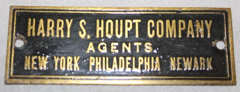 1909 Harry S Houpt Car Co Brass Emblem Badge (1 of 2)