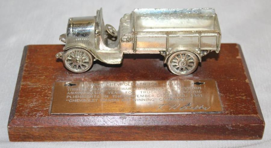 1961 Chevrolet Trucks Figural Sales Award Trophy (1 of 4)
