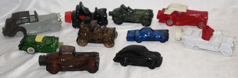 Group of 10 Figural Automobile Avon Cologne Bottles (1 of 5)