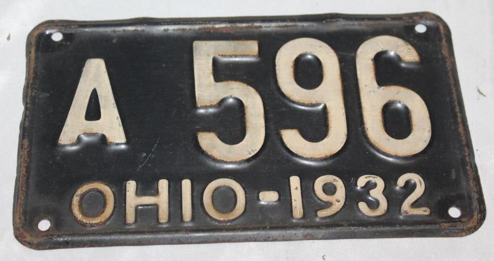 1932 Ohio 3 Digit Shorty License Plate: 10" x 5.5"