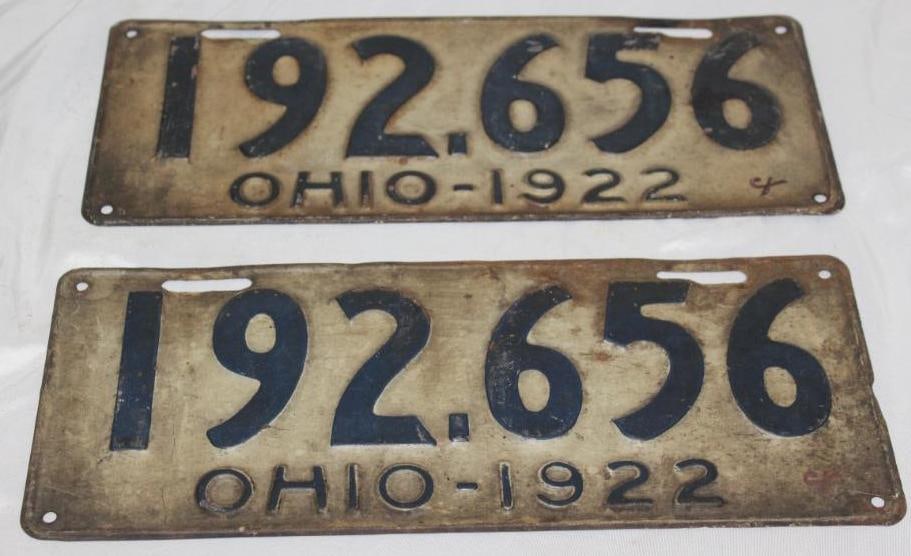 Pair of 1922 Ohio License Plates: 13" x 5.5" each