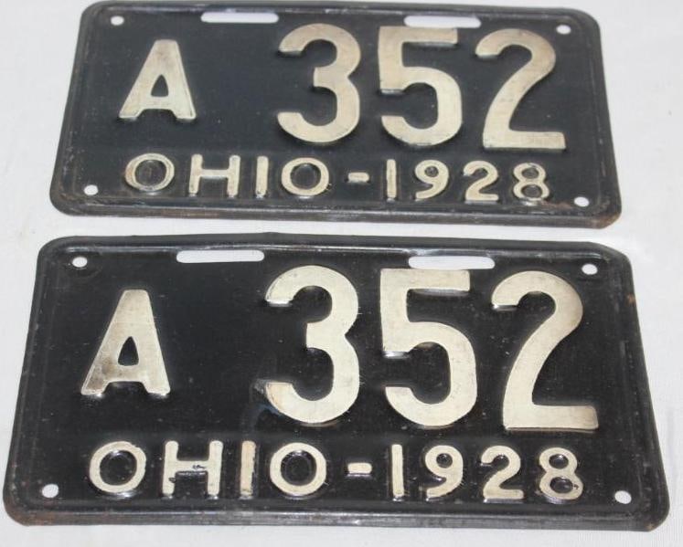 Pair of 1928 Ohio 3 Digit Shorty License Plates (1 of 4)