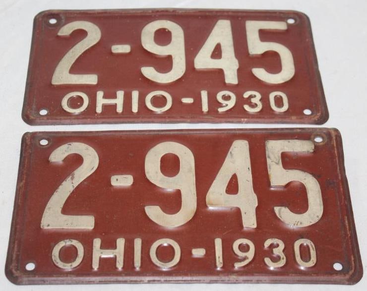 Pair of 1930 Ohio 4 Digit Shorty License Plates (1 of 4)