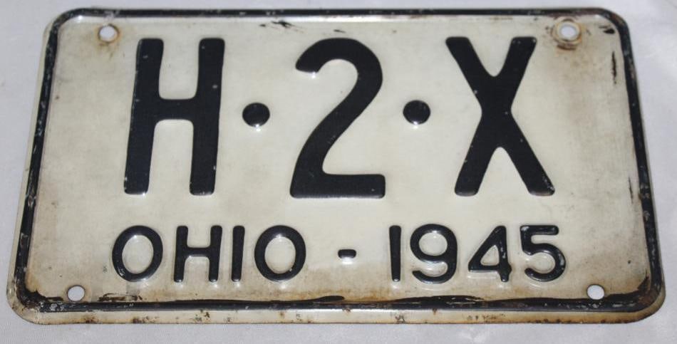 1945 Ohio 3 Digit Shorty License Plate H2X: 10" x 5.75"