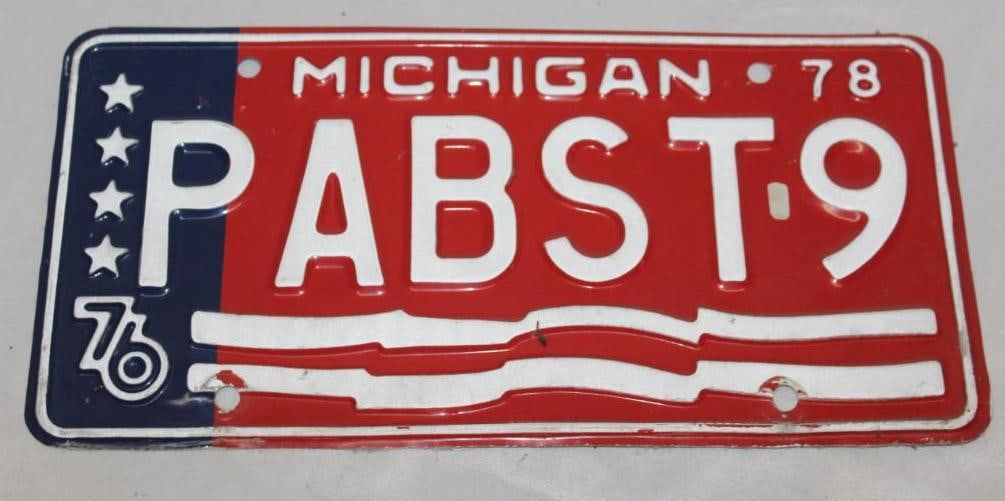 1976 Michigan PABST9 Vanity License Plate (1 of 2)