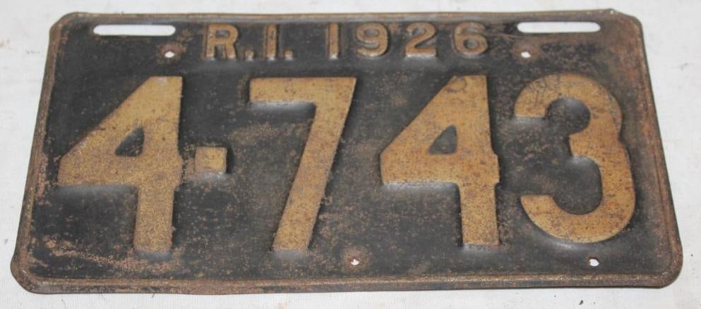 1926 Rhode Island RI License Plate (1 of 2)