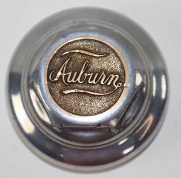 Auburn Automobile Threaded Hubcap (1 of 2)