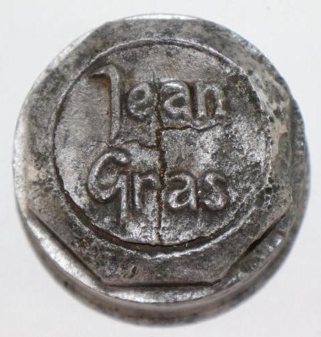 Jean Gras Automobile Threaded Hubcap: 2.5" diameter