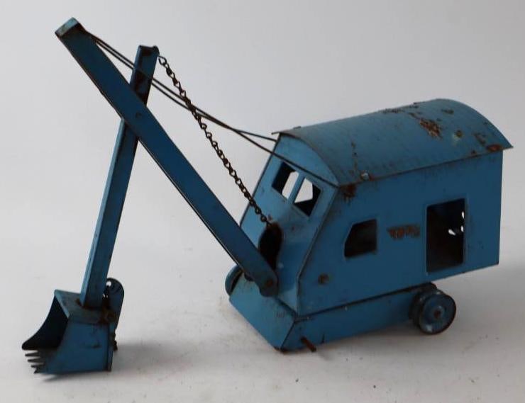 1940's Structo Steam Shovel (1 of 3)