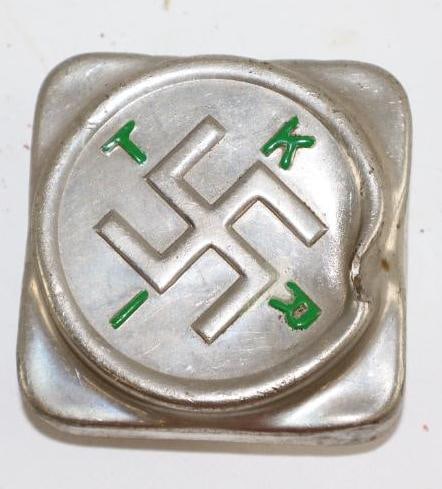 Krit Automobile Threaded Hubcap: 2" diameter