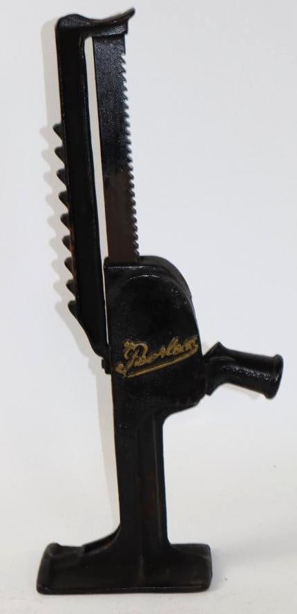 Peerless Cast Iron Automobile Car Jack (1 of 3)