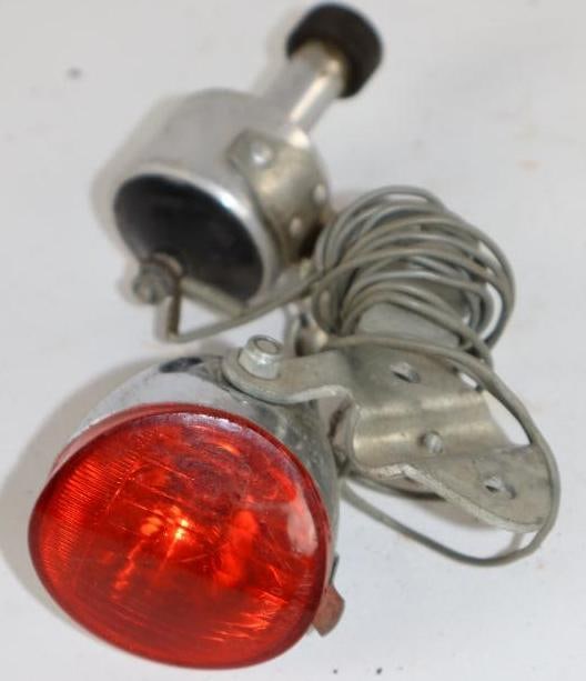 Schwinn Approved Accessory Bicycle Light (1 of 3)