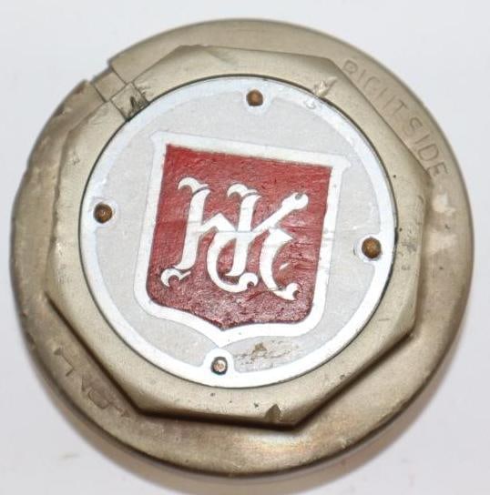 Handley-Knight Automobile Threaded Hubcap: 3.5" diameter